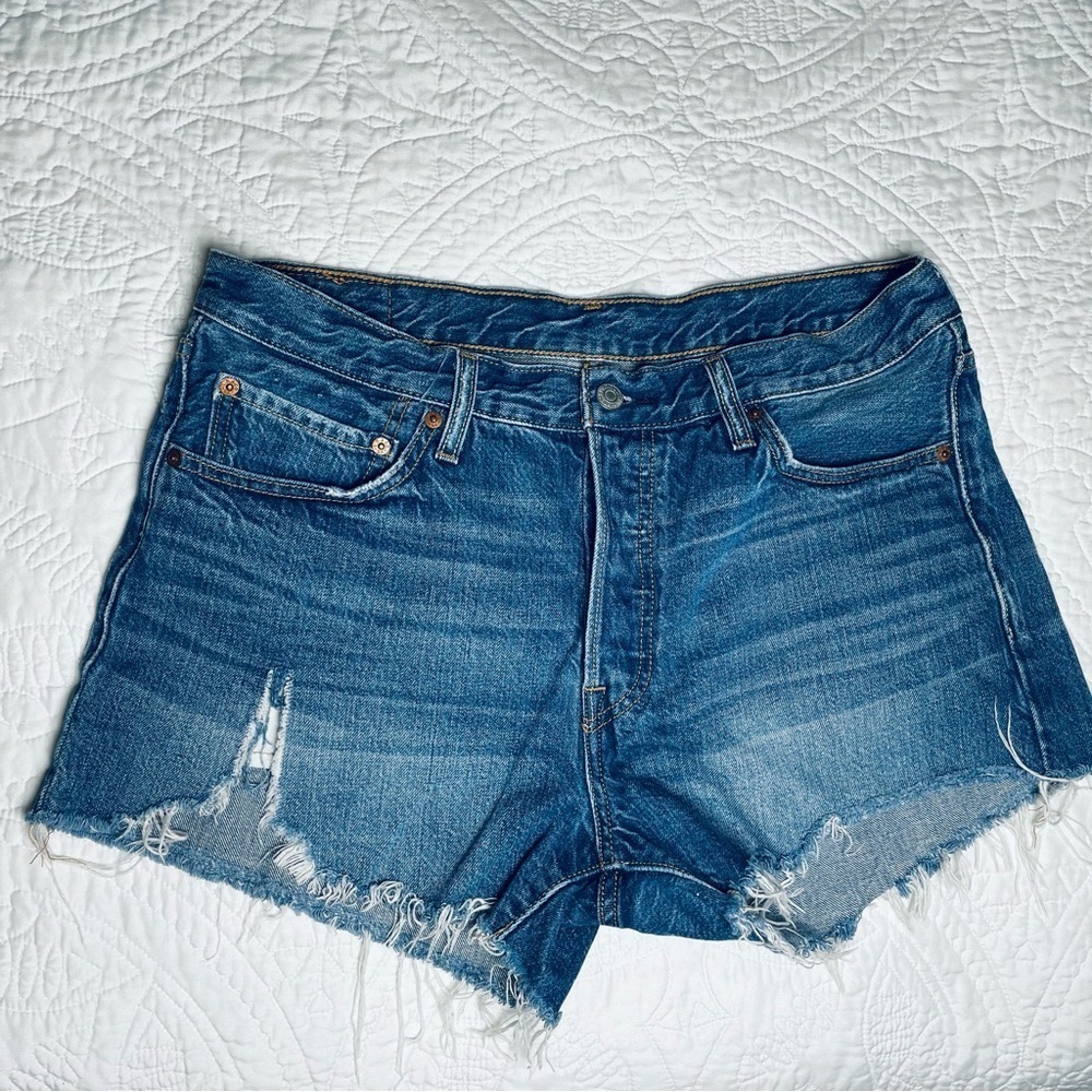 Levi’s Premium Denim 501 Cutoff Jean Shorts Size 32